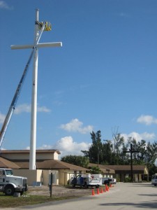 cell-phone-tower-disguised-as-a-church-cross-15