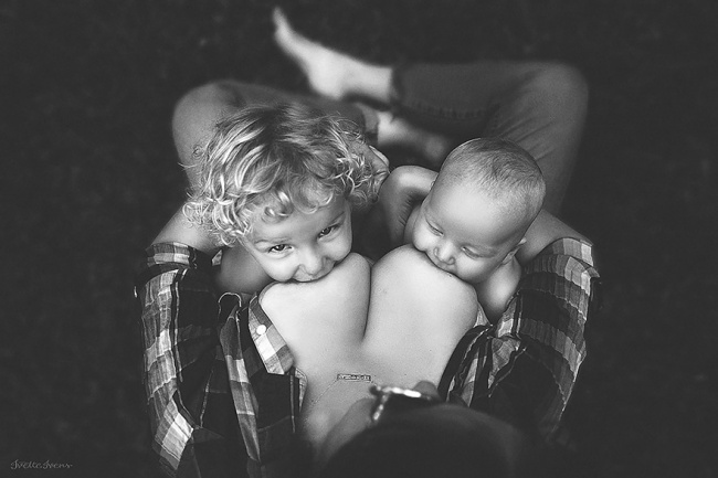 331355-R3L8T8D-650-motherhood-photography-breastfeeding-godesses-ivette-ivens-1