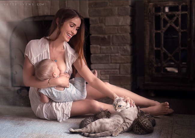 331505-R3L8T8D-650-motherhood-photography-breastfeeding-godesses-ivette-ivens-14